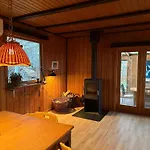 Coastal Family Retreat - 150m To The Сasa de vacaciones