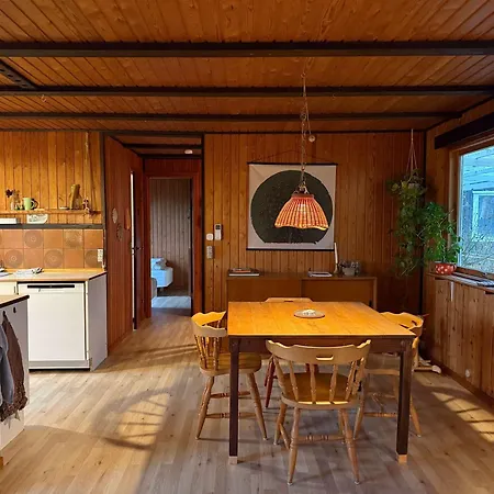 Coastal Family Retreat - 150m To The